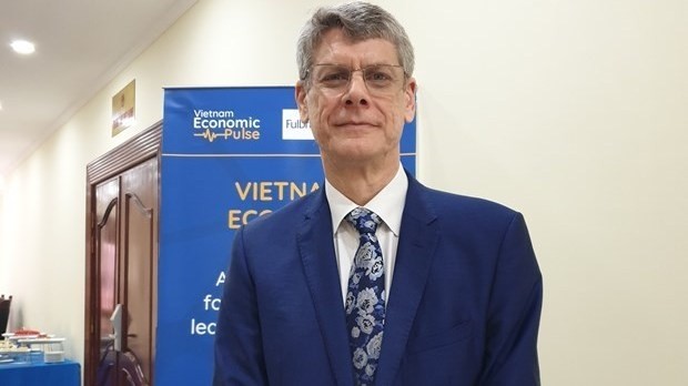 L’économiste international senior du PNUD Jonathan Pincus. Photo : VNA