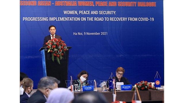 Le ministre des Affaires étrangères Bùi Thanh Son s'exprime lors de l'événement. Photo : VNA.