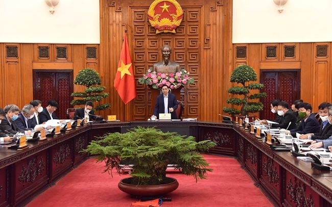 Le Premier ministre Pham Minh Chinh lors de la réunion. Photo : Trân Hai/NDEL.