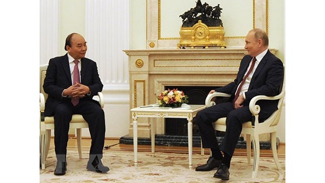 Le Président Nguyên Xuân Phuc (à gauche) et son homologue russe, Vladimir Poutine. Photo : VNA.