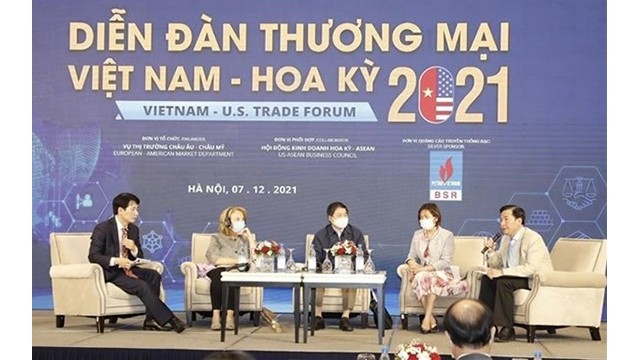 Des délégués lors du Forum commercial Vietnam - Etats-Unis à Hanoi, le 7 décembre. Photo : VNA.