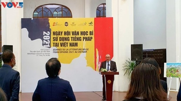 Paul Jansen, l’ambassadeur de Belgique au Vietnam s'est exprimé lors de la Journée de la Littérature belge francophone 2021. Photo: Duc Quy/VOV5