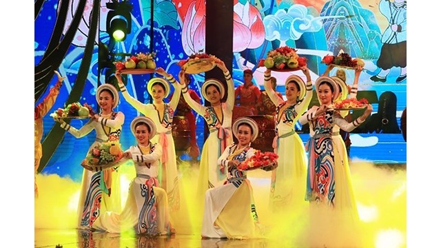 Spectacles spéciaux dans le programme « Xuân Quê huong » de 2021. Photo : VNA.
