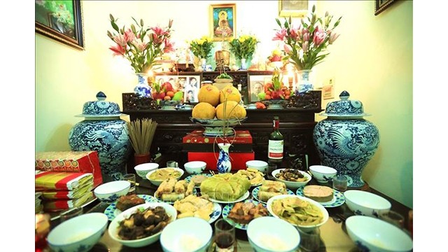  Le festin de fin d'année (Tất niên). Photo : VNA.