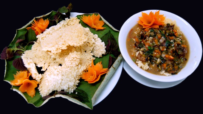 Com chay Ninh Binh (gratin de riz de Ninh Binh)