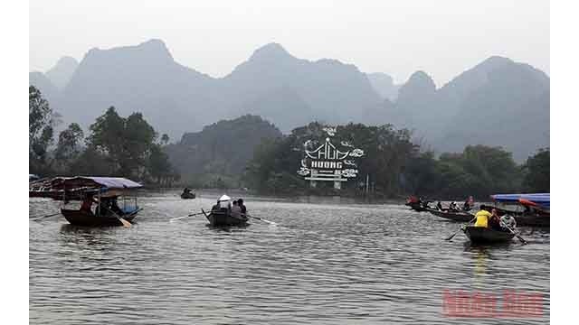 La rivière Yên au jour expérimental d’accueil des touristes destiné aux habitants et aux visiteurs. Photo : NDEL.