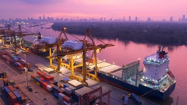 L'ASEAN s'efforce de faciliter l'augmentation des échanges, de supprimer les barrières commerciales et de réduire les coûts de transaction pour faire face à la crise du COVID-19.  Photo : aseanbriefing.com
