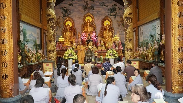 Lors du requiem dans la pagode Phât Tich dans la capitale Vientiane, au Laos. Photo : VNA.
