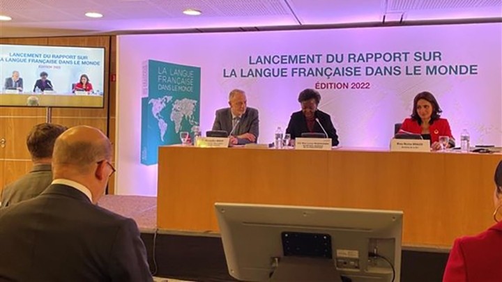 Conférence de presse sur le rapport, le 17 mars à Paris. Photo : VNA.