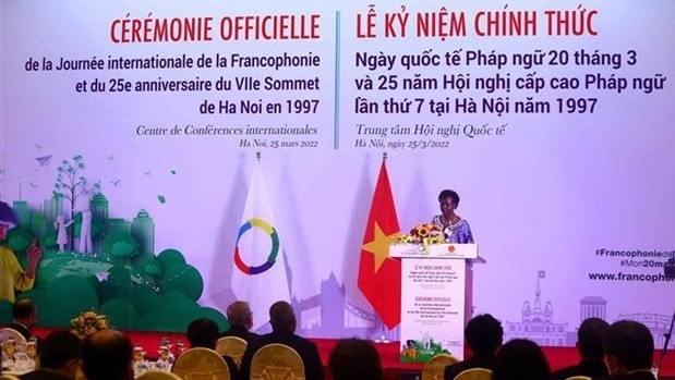 La secrétaire générale de l’Organisation internationale de la Francophonie (OIF), Louise Mushikiwabo, prend la parole à l'événement. Photo : VNA