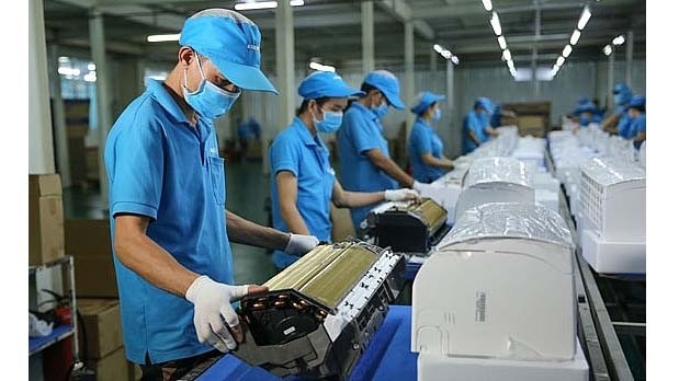 Le Vietnam vise à porter la localisation des industries à 45 %. Photo : congthuong.vn.