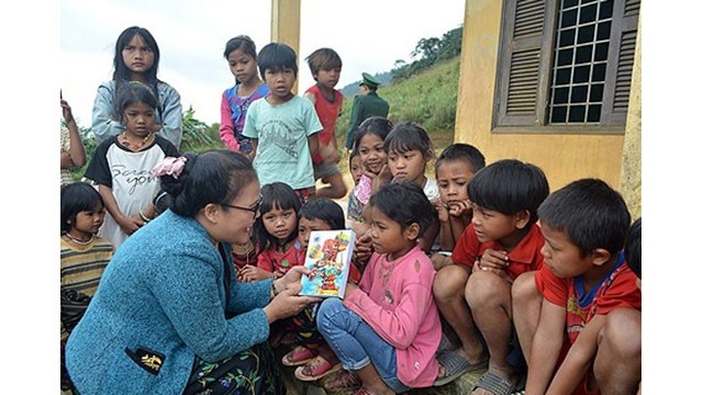 Le projet de promotion des droits des enfants ethniques vulnérables dans trois communes montagneuses du district d’A Luoi, province de Thua Thiên Huê. Photo : Journal Thoi Dai.