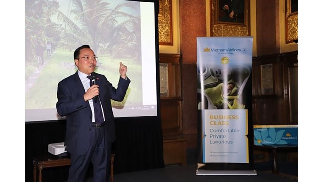 L'ambassadeur du Vietnam au Royaume-Uni, Nguyen Hoang Long. Photo: VNA.