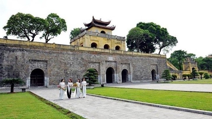 Doan Môn, la porte principale (porte du Sud) de la citadelle impériale de Thang Long, à Hanoi. Photo : VNA.