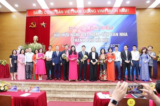 Des délégués du 4e congrès de l'Association d’amitié Vietnam-Espagne de Hanoï. Photo: VNA