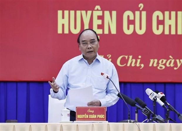 Le Président vietnamien, Nguyên Xuân Phuc, lors de la rencontre avec des électeurs. Photo : VNA.