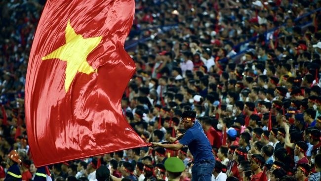 Des supporteurs vietnamiens au stade de Viêt Tri (dans le province de Phu Tho, au Nord). Photo : Trân Hai/NDEL.