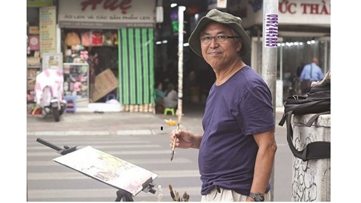 Le peintre français d’origine vietnamienne Vincent Monluc. Photo : MT/CVN.