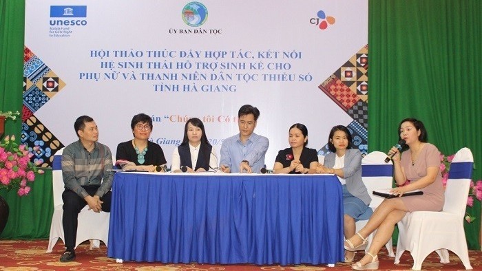 Les délégués participent au colloque. Photo: thoidai.com.vn