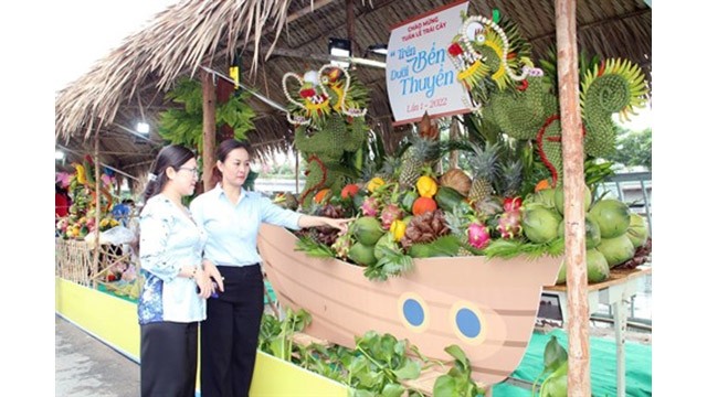 Lors du festival de fruits "Trên bên duoi thuyên", le 28 mai à Hô Chi Minh-Ville. Photo : VNA.