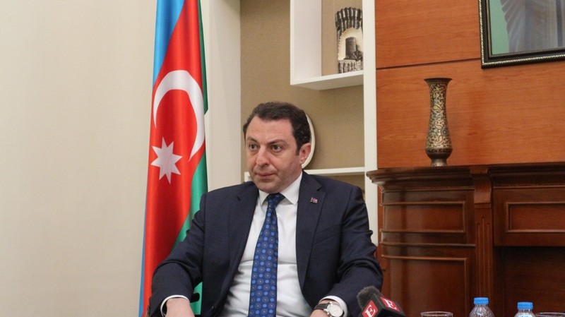 Le vice-ministre azerbaïdjanais des Affaires étrangères, Elnur Mammadov. Photo : thoidai.