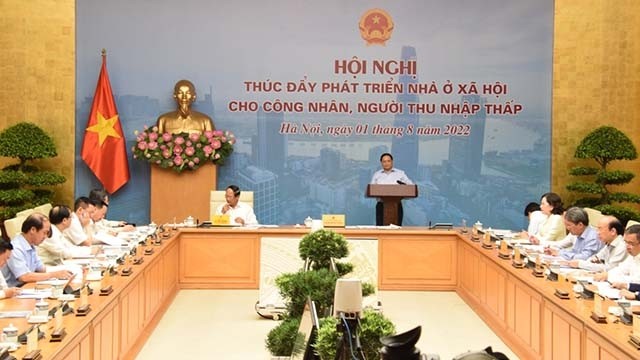 Le Premier ministre Pham Minh Chinh prend la parole lors de la conférence. Photo : VOV.