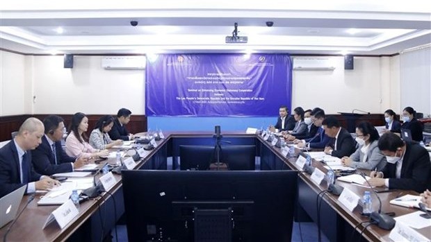 Colloque sur le travail de diplomatie économique, organisé le 17 août à Vientiane, au Laos. Photo : VNA.