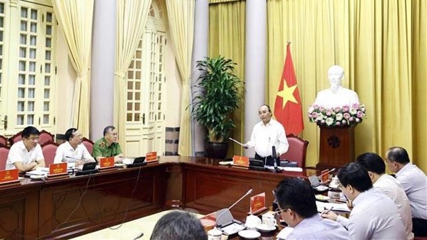 Le Président du Vietnam, Nguyên Xuân Phuc, prend la parole lors de la réunion. Photo : VNA.