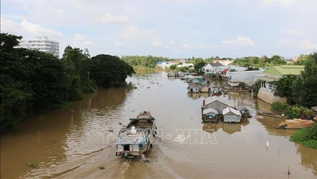 La rivière Binh Ghi où 40 personnes ont rejoint à la nage le Vietnam pour fuir le Cambodge où ils travaillaient dans un casino qui ne les payait pas. Photo : VNA.